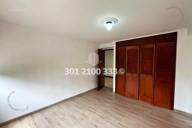 Apartamento de 3 alcobas en arriendo en Los Parra, Medellín, 256 m² · foto 17 de 24