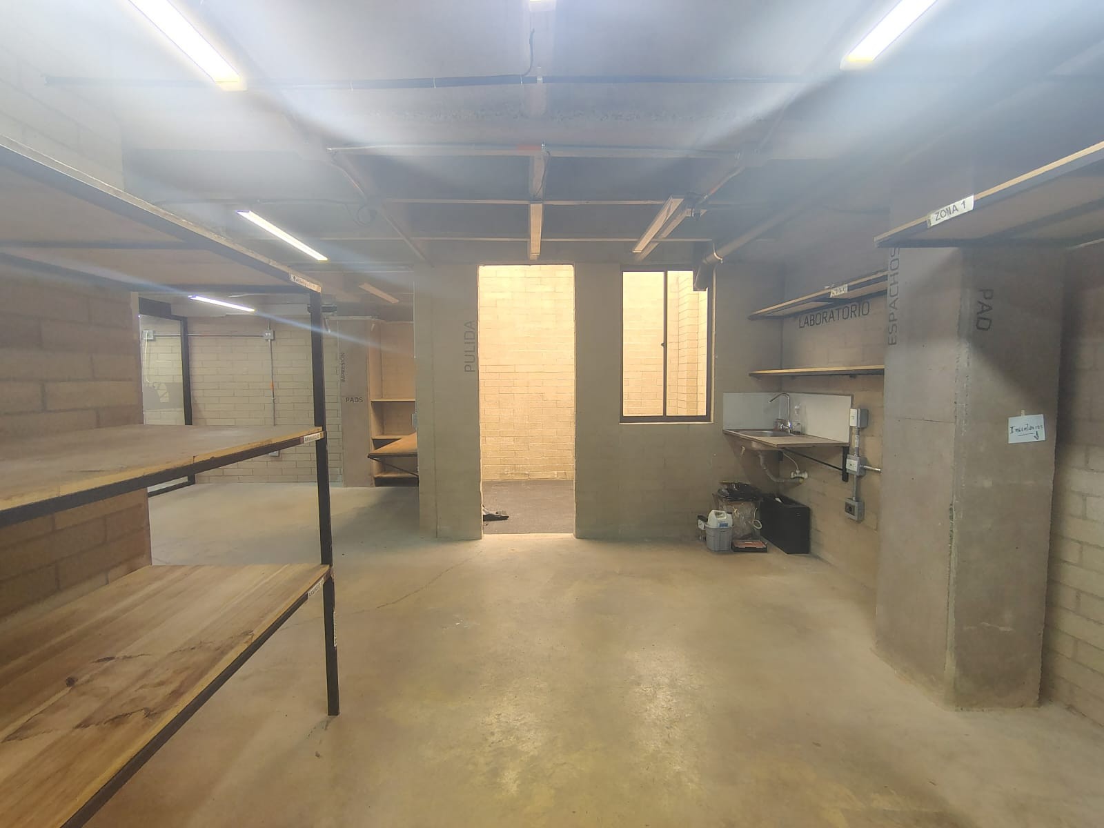 Bodega en venta en Guayabal, Medellín 2