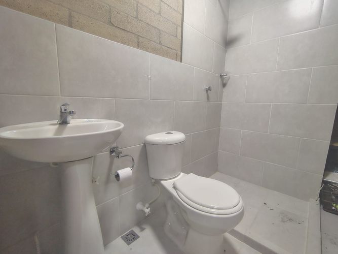 Bodega en venta en Santa Fe, Medellín, 322 m² · foto 6 de 13