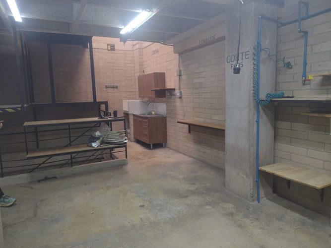 Bodega en venta en Santa Fe, Medellín, 322 m² · foto 9 de 13