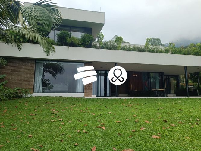 Casa de 4 alcobas en venta en Zona Centro, Envigado, 1870 m² · foto 22 de 23