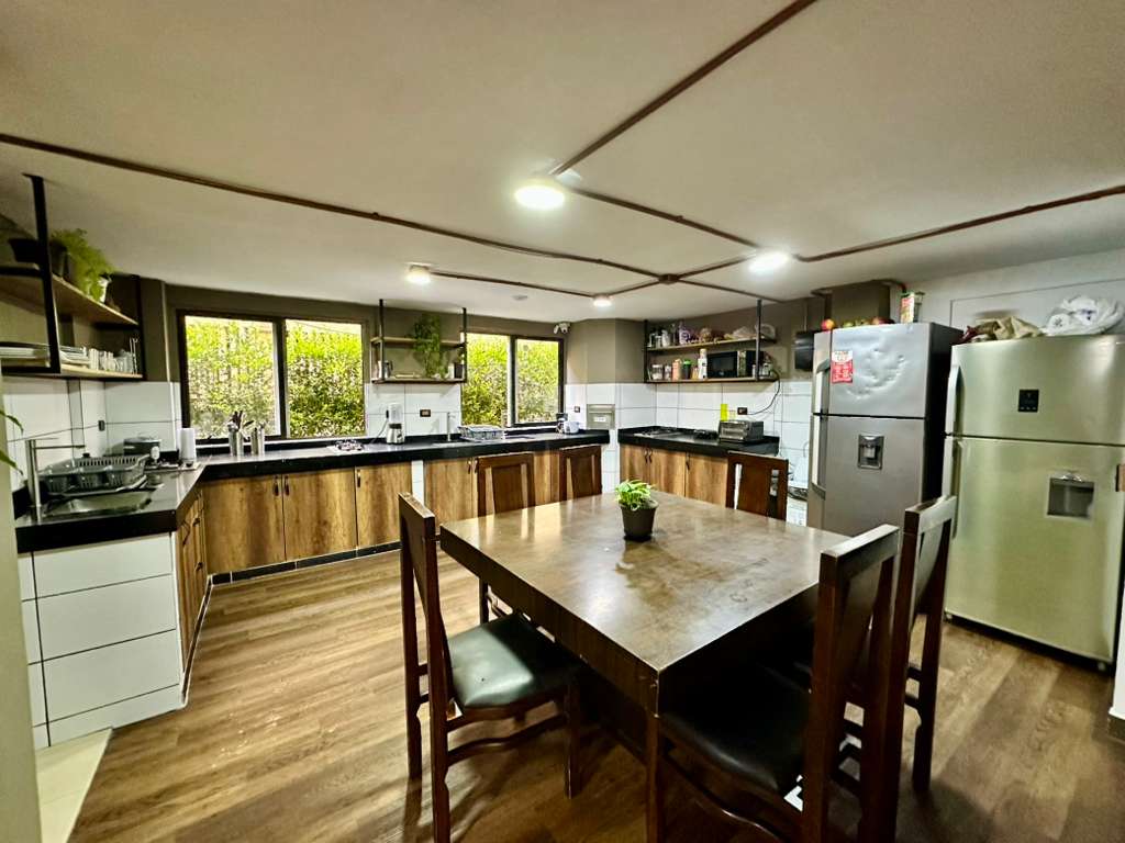 Apartamento en venta en El Poblado, Medellín 3