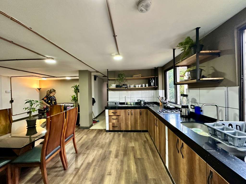Apartamento en venta en El Poblado, Medellín 5