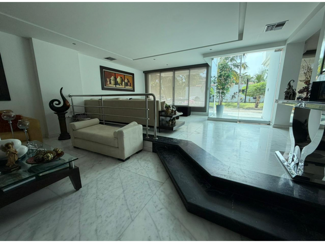 Casa de 4 alcobas en venta en Villa Campestre, Puerto Colombia, 337 m² · foto 3 de 24