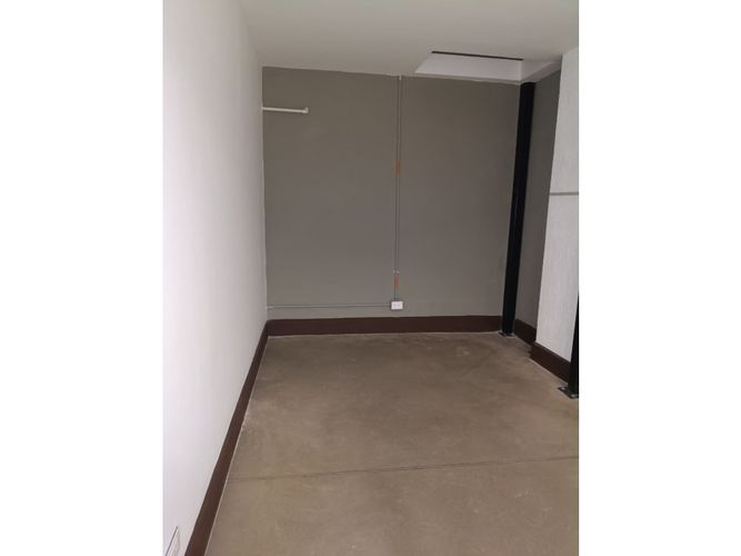 Local en arriendo en Colina Versalles, Girón, 28 m² · foto 9 de 10