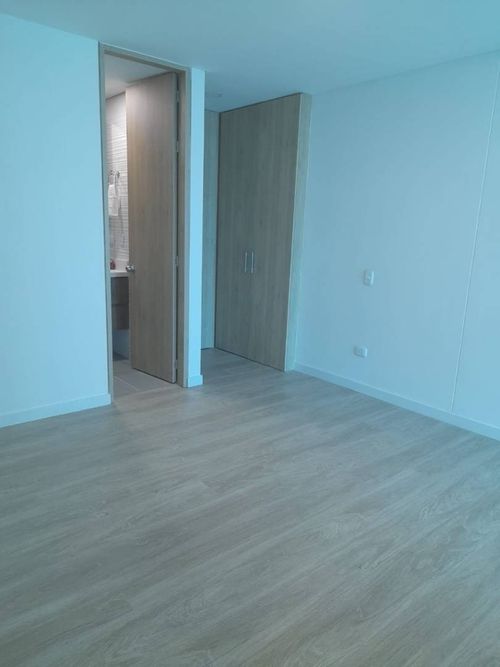 Apartamento de 3 alcobas en venta en Alameda, Bogotá, 79 m² · foto 15 de 24