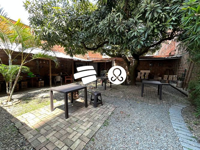 Casa de 6 alcobas en venta en San Joaquín, Medellín, 336 m² · foto 3 de 12