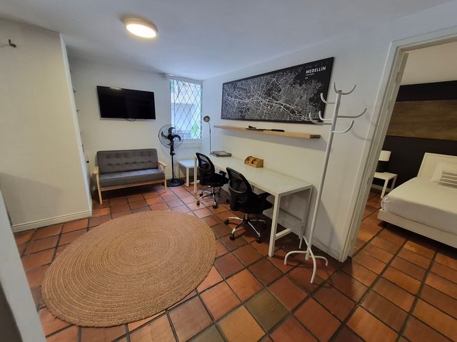 Oficina en arriendo en El Poblado, Medellín, 90 m² · foto 3 de 18