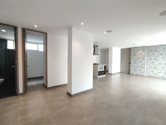 Apartamento de 2 alcobas en arriendo en El Poblado, Medellín, 106 m² · foto 2 de 20