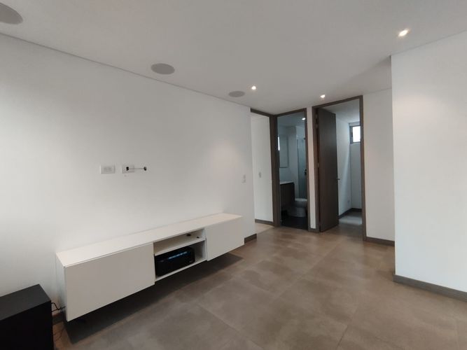 Apartamento de 2 alcobas en arriendo en El Poblado, Medellín, 106 m² · foto 3 de 20