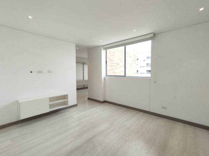 Apartamento de 2 alcobas en arriendo en El Poblado, Medellín, 106 m² · foto 18 de 20