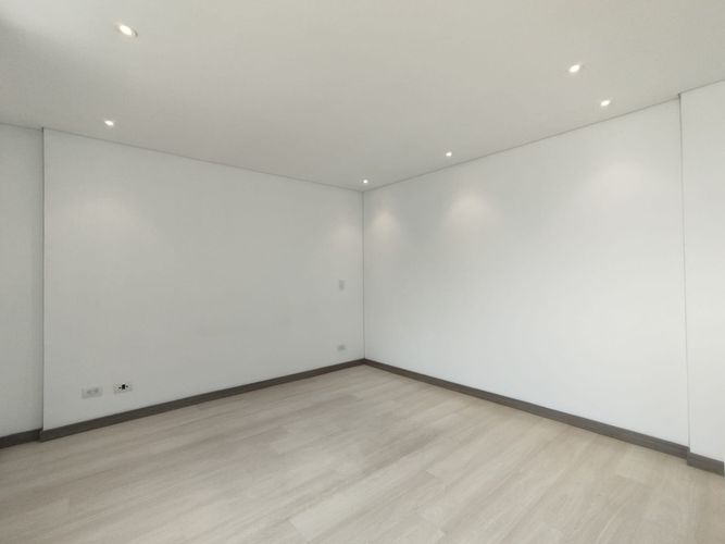 Apartamento de 2 alcobas en arriendo en El Poblado, Medellín, 106 m² · foto 19 de 20