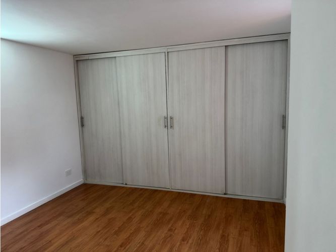 Apartaestudio en venta en Belén, Medellín, 80 m² · foto 9 de 24