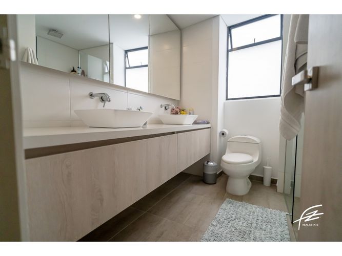 Apartamento de 3 alcobas en venta en Mesa, Envigado, 239 m² · foto 9 de 24