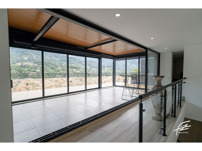 Apartamento de 3 alcobas en venta en Mesa, Envigado, 239 m² · foto 12 de 24
