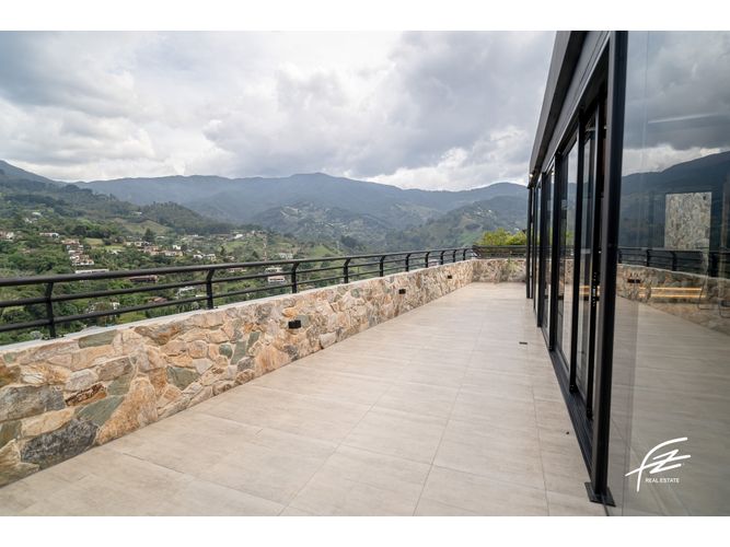 Apartamento de 3 alcobas en venta en Mesa, Envigado, 239 m² · foto 17 de 24