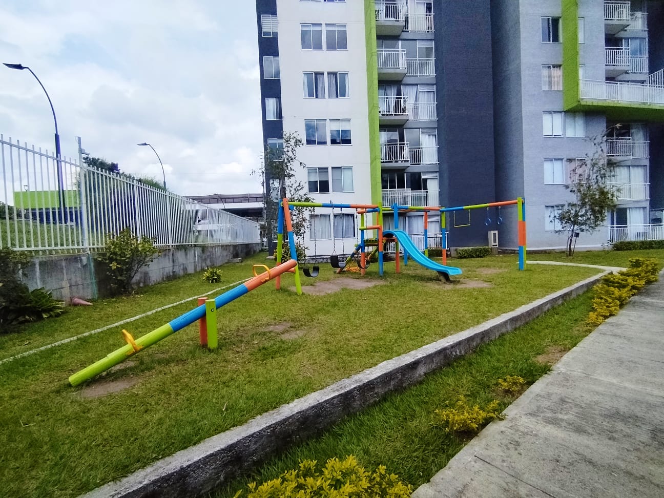 Apartamento en venta en Puerto Espejo, Armenia · foto 4 de 24
