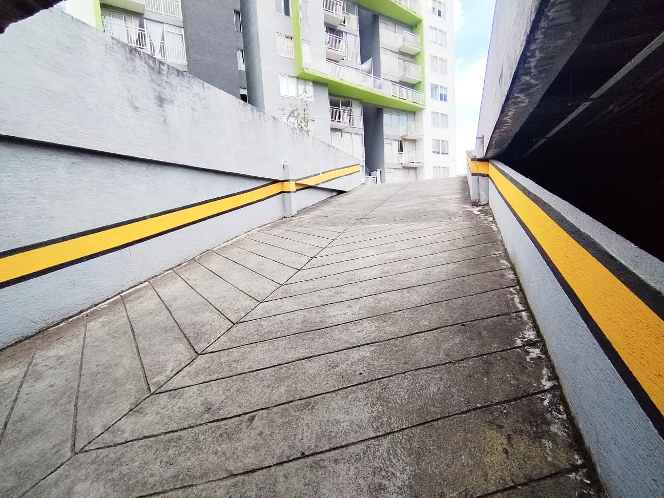 Apartamento en venta en Puerto Espejo, Armenia · foto 5 de 24
