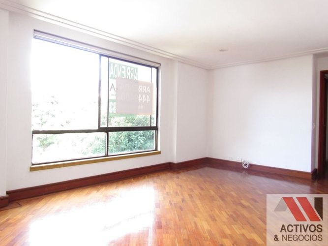 Apartamento de 4 alcobas en arriendo en Astorga, Medellín, 220 m² · foto 3 de 12