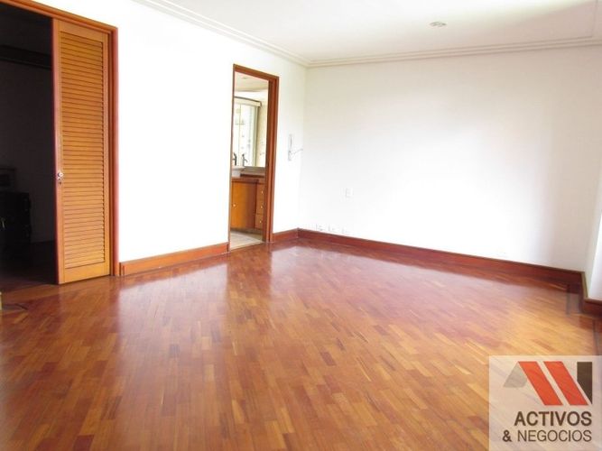 Apartamento de 4 alcobas en arriendo en Astorga, Medellín, 220 m² · foto 12 de 12