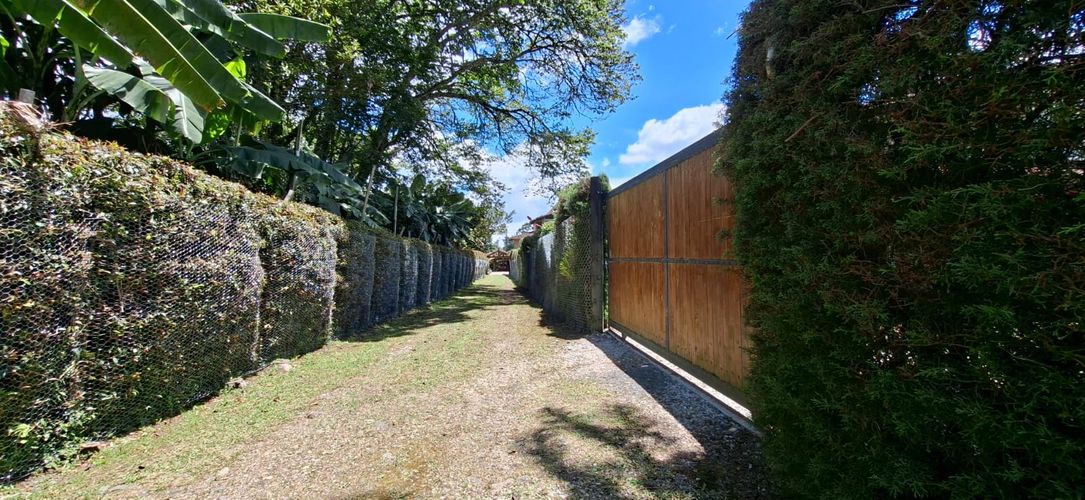 Casa de 4 alcobas en venta en El Tambo, La Ceja, 525 m² · foto 8 de 24