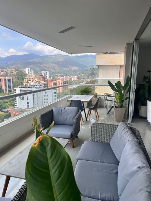 Apartamento de 3 alcobas en venta en Normandia, Cali, 227 m² · foto 3 de 13