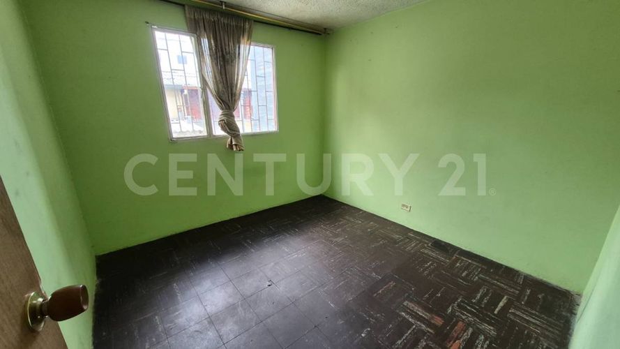 Casa de 8 alcobas en venta en Santa Cecilia, Bogotá, 288 m² · foto 11 de 19