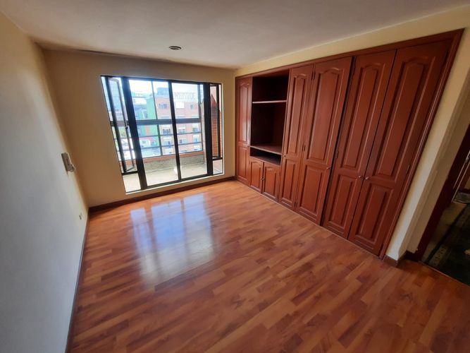 Apartamento en venta en Quinta Paredes, Bogotá · foto 9 de 20