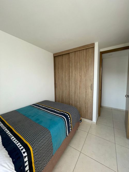 Apartamento de 3 alcobas en venta en Zona Industrial, Yumbo, 55 m² · foto 4 de 24