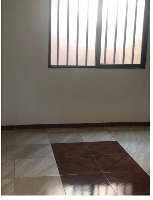 Casa de 10 alcobas en venta en Cristobal Colon, Cali, 210 m² · foto 3 de 9