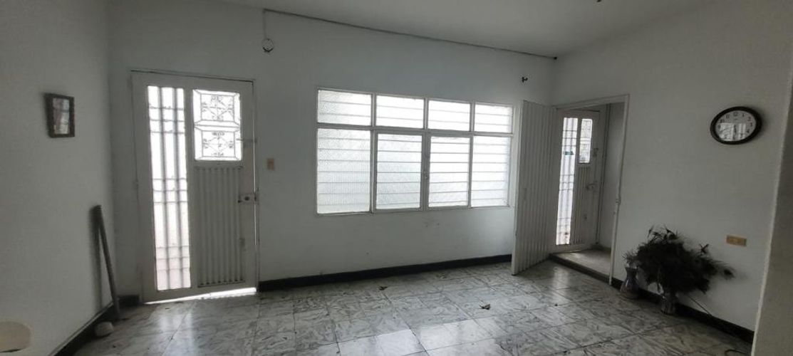 Casa de 6 alcobas en venta en Porvenir, Cali, 216 m² · foto 2 de 21
