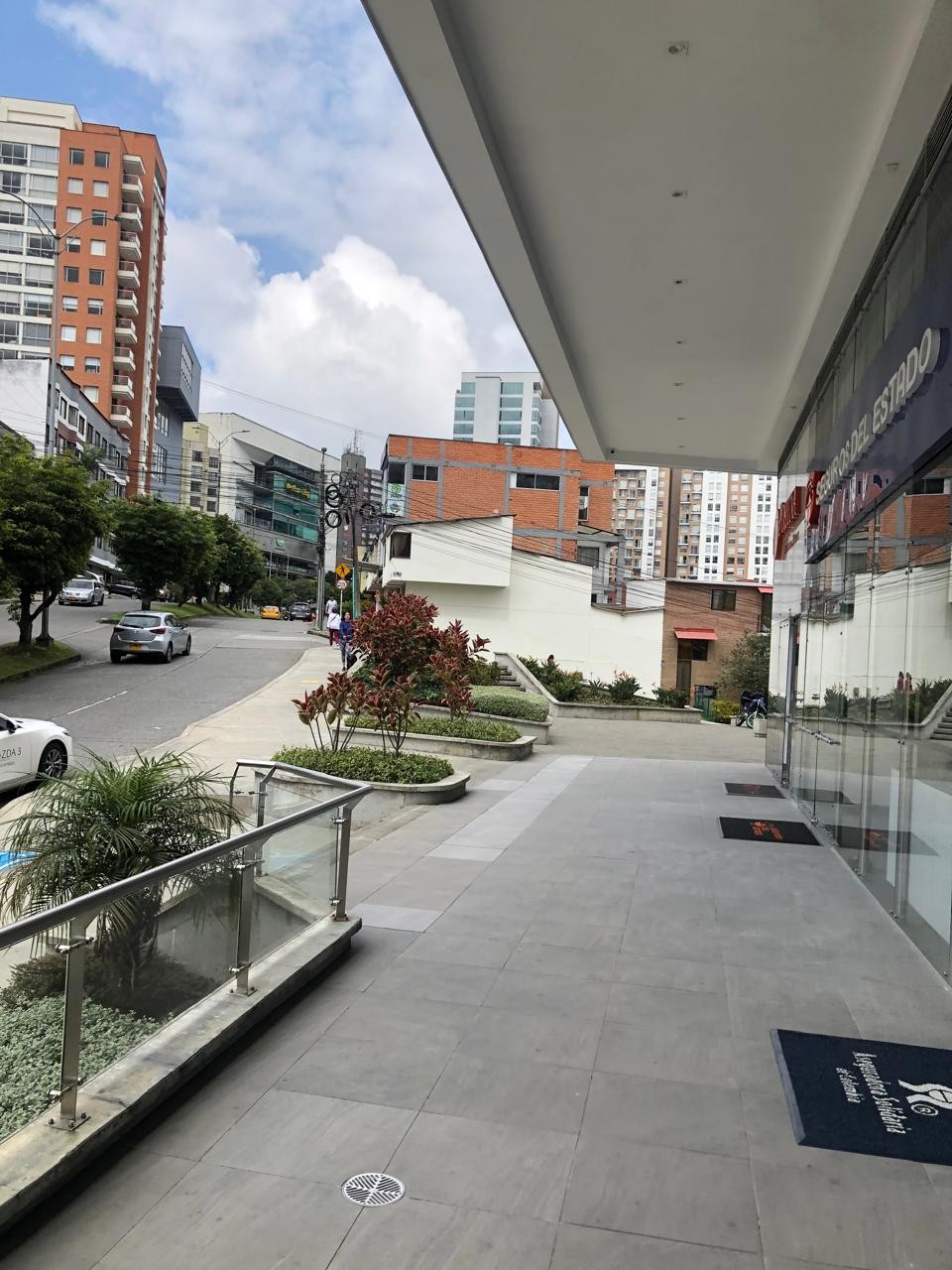 Apartamento en venta en Los Laureles, Manizales · foto 3 de 24