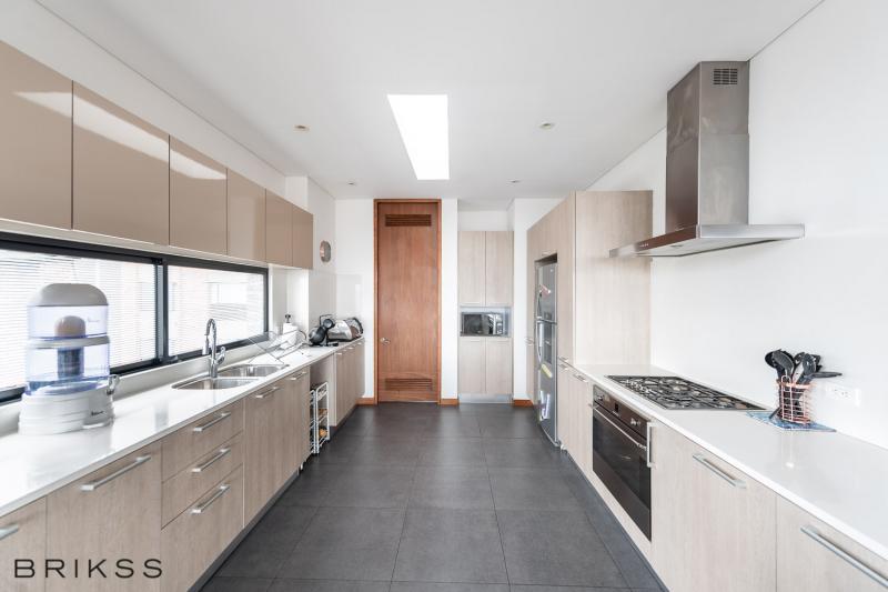 Apartamento en venta en Los Rosales, Bogotá · foto 7 de 16