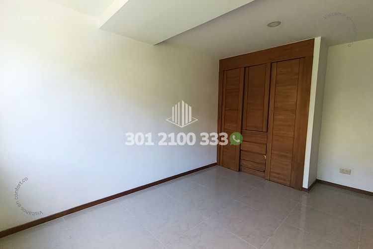 Apartamento de 3 alcobas en venta en Las Lomitas, Sabaneta, 111 m² · foto 20 de 24
