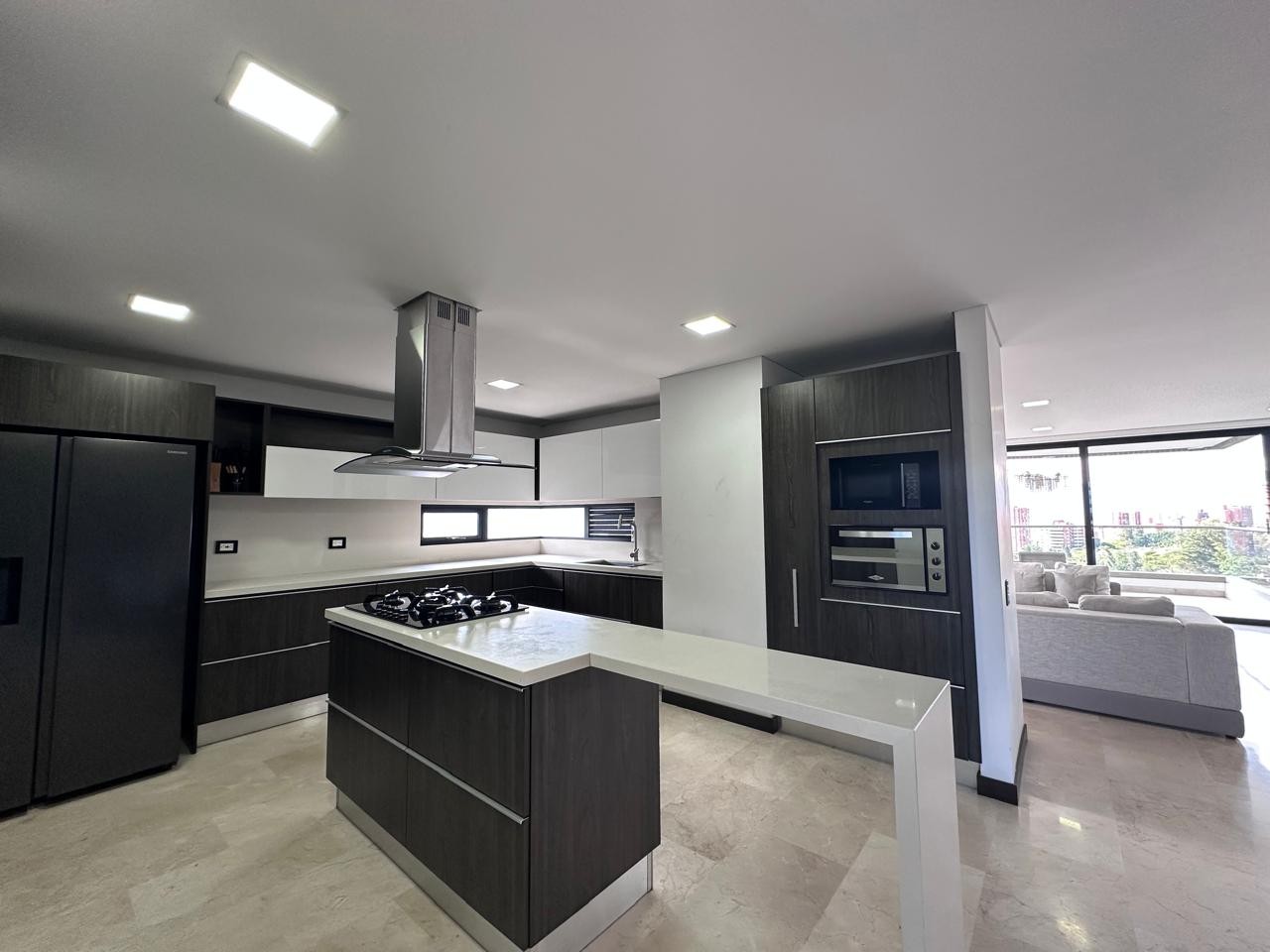 Apartamento en arriendo en El Poblado, Medellín · foto 6 de 17