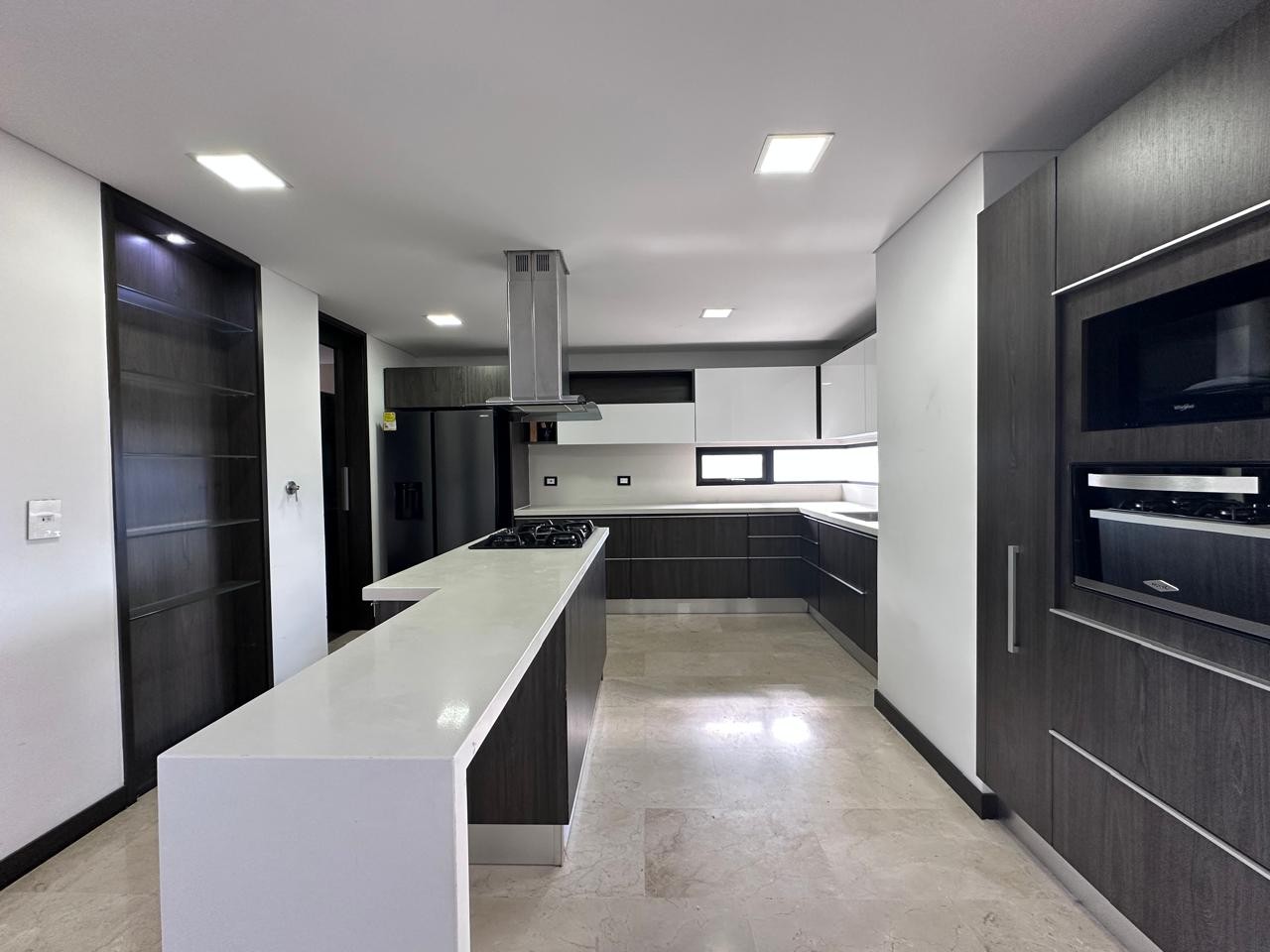 Apartamento en arriendo en El Poblado, Medellín · foto 5 de 17