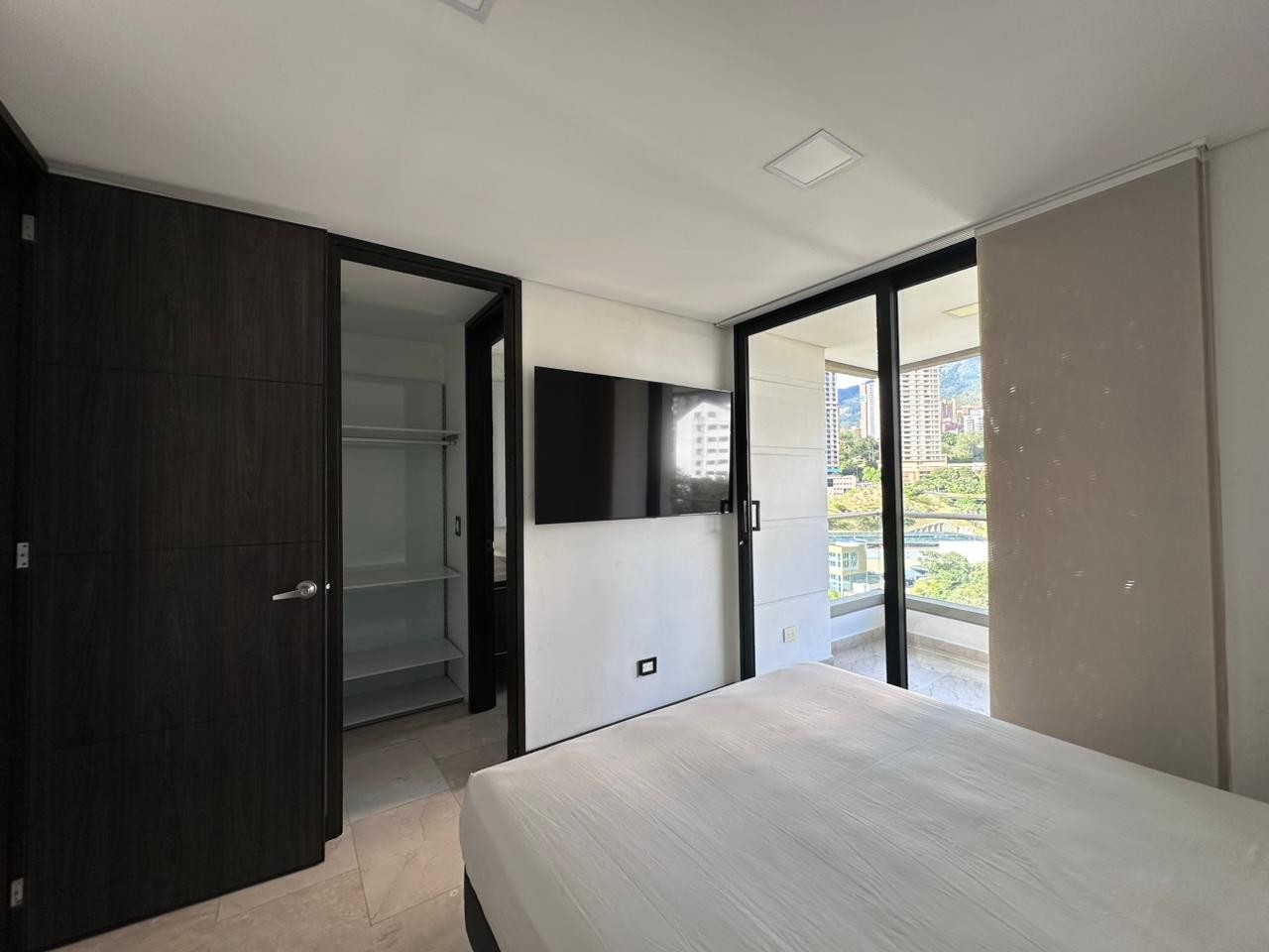 Apartamento en arriendo en El Poblado, Medellín · foto 11 de 17
