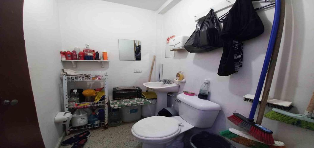 Casa en venta en Sector Galeria Central, Pereira, 229 m² · foto 4 de 9