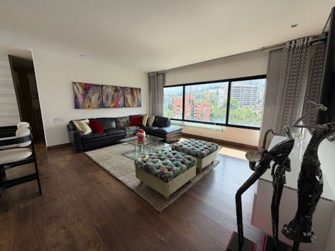 Apartamento de 2 alcobas en arriendo en San Lucas, Medellín, 100 m² · foto 2 de 10
