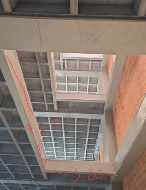 Edificio en arriendo en Perpetuo Socorro, Medellín, 3000 m² · foto 9 de 9