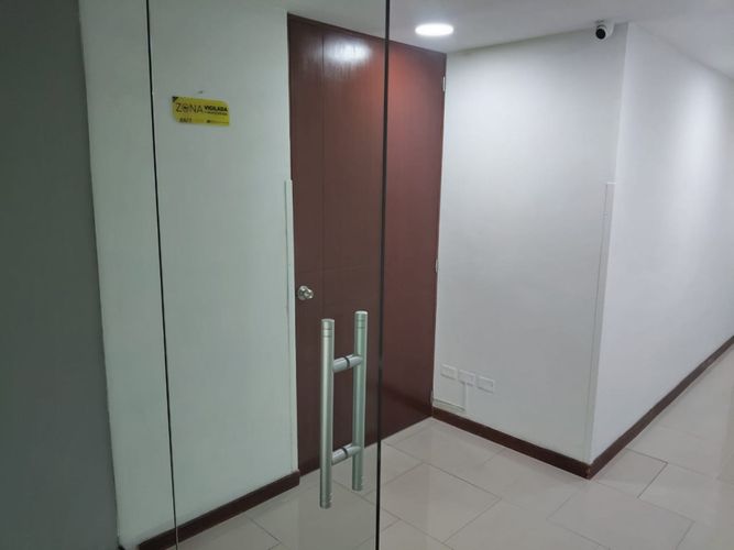 Oficina en arriendo en La Aguacatala, Medellín, 420 m² · foto 6 de 22