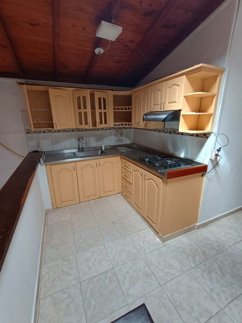 Casa de 3 alcobas en arriendo en San Cristobal, Medellín, 2000 m² · foto 9 de 24