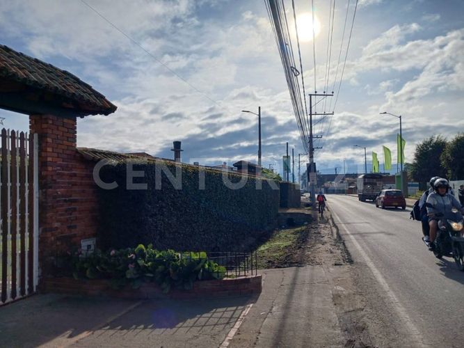 Lote en venta en Tiquiza, Cajicá, 761 m² · foto 2 de 11