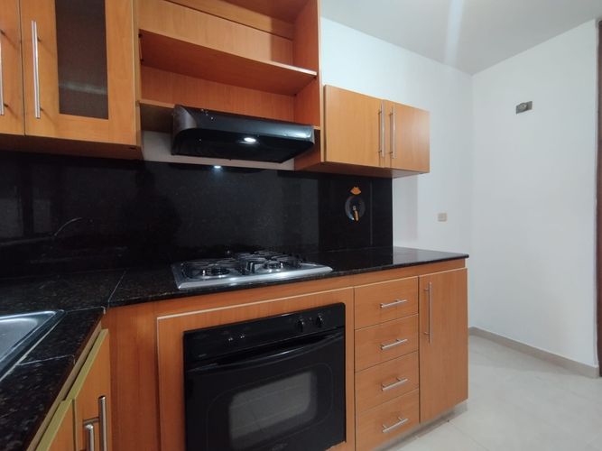 Apartamento de 3 alcobas en arriendo en El Poblado, Medellín, 99 m² · foto 7 de 20
