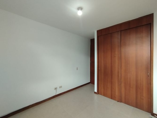 Apartamento de 3 alcobas en arriendo en El Poblado, Medellín, 99 m² · foto 13 de 20
