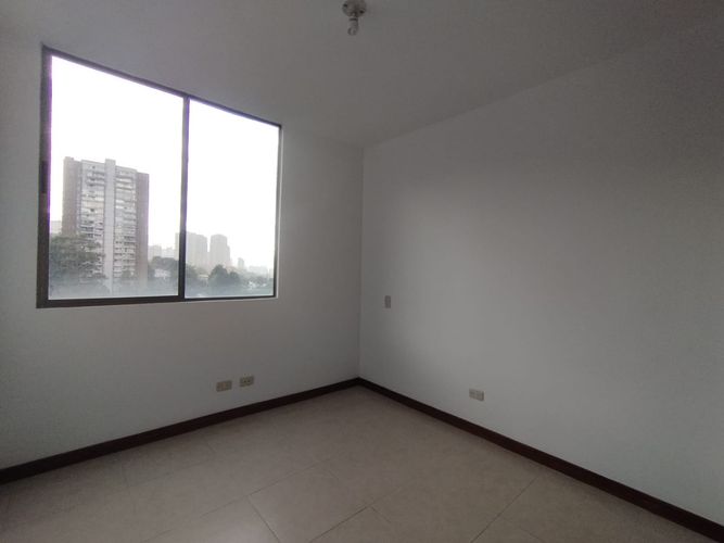 Apartamento de 3 alcobas en arriendo en El Poblado, Medellín, 99 m² · foto 18 de 20
