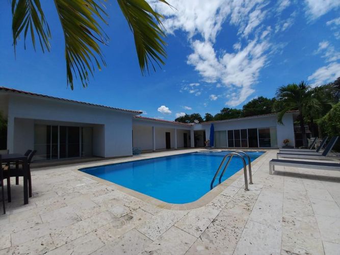 Casa de 4 alcobas en venta en Ricaurte, Ricaurte, 238 m² · foto 8 de 24