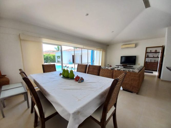 Casa de 4 alcobas en venta en Ricaurte, Ricaurte, 238 m² · foto 10 de 24