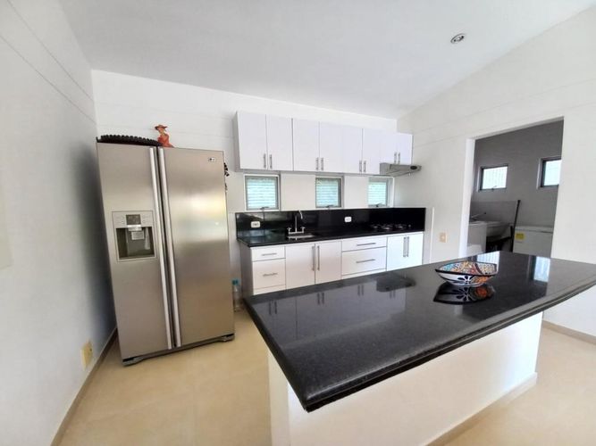 Casa de 4 alcobas en venta en Ricaurte, Ricaurte, 238 m² · foto 13 de 24