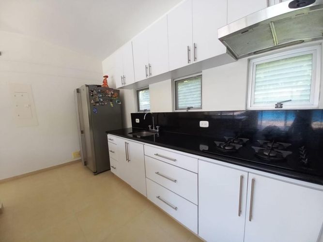 Casa de 4 alcobas en venta en Ricaurte, Ricaurte, 238 m² · foto 14 de 24